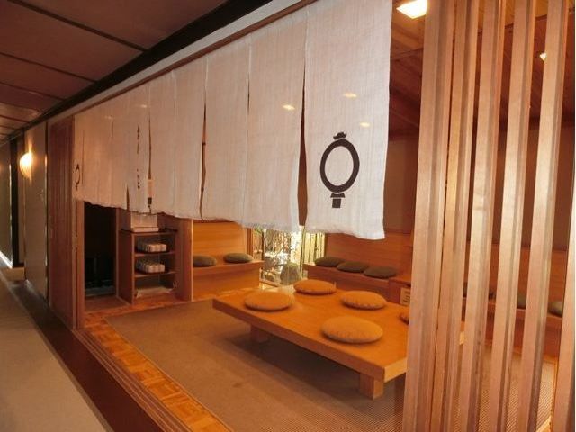 和風モダンのお洒落な旅館です。接客スキルをしっかりと身につけることができます！