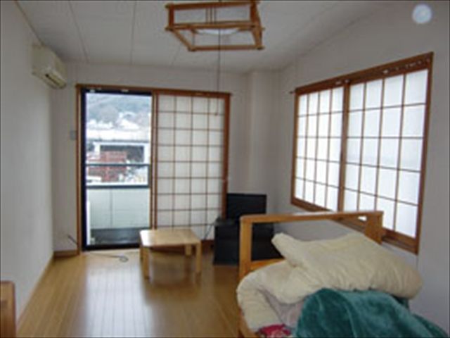 ☆寮☆※一例
風呂トイレ付で生活もしやすいですよ！