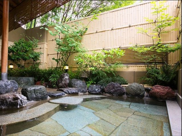 休みの日の温泉利用!!
ゆっくり日々の疲れを癒して下さい♪