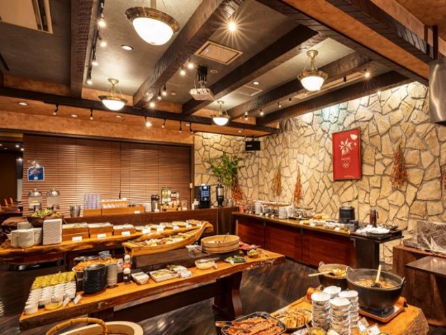 仕事内容はバイキングのホール業務◇
簡単なので接客好きな方なら歓迎!!