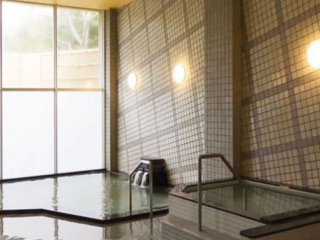 ホテルの温泉入浴も可能！
仕事終わりに入浴する方が多いです♪