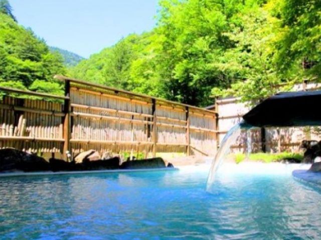毎日温泉でつるつる美肌をゲット!!
仕事おわりの温泉は最高です♪