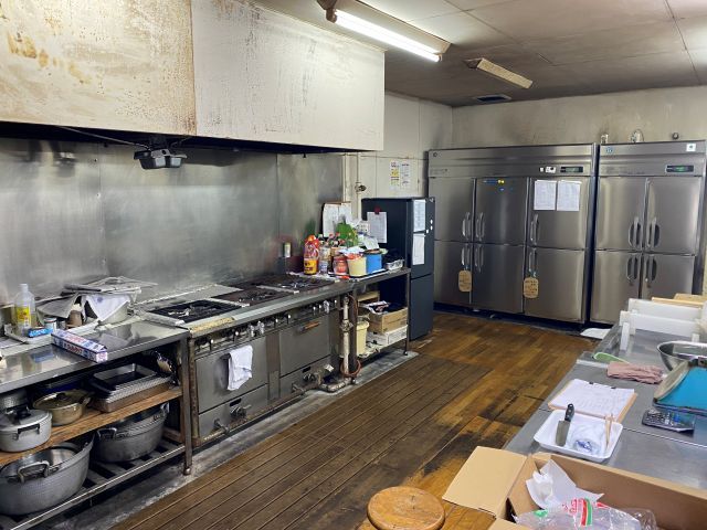 広い調理場でのお仕事になります◎