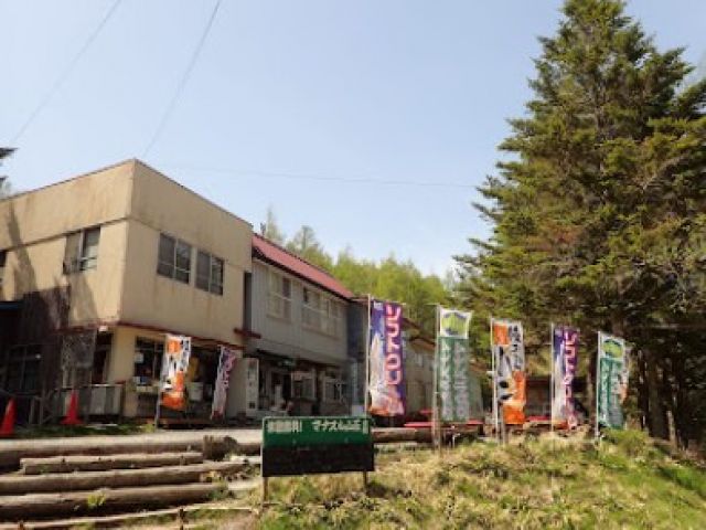 アットホームな職場です！
山小屋で勤務したい方是非お問い合わせください！