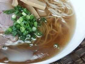トイレ・風呂・洗面所付の寮完備！
