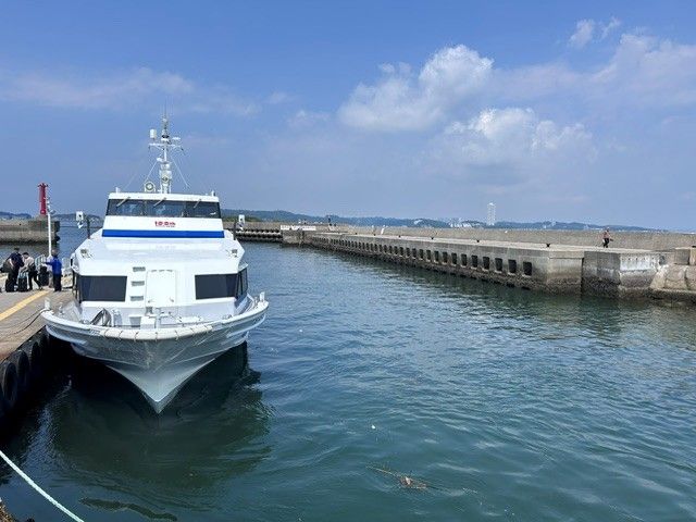 高速船に乗って行くリゾバです！
こんな経験なかなかできません☆