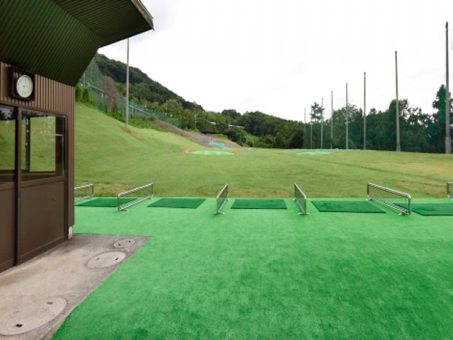 練習場は無料で利用できます。