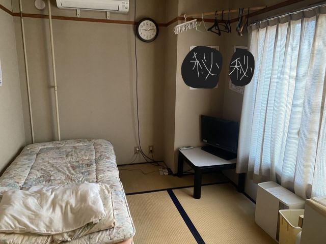寮は少し小さめですが、生活するうえでは快適です！
新設された温浴施設も無料で利用できます！