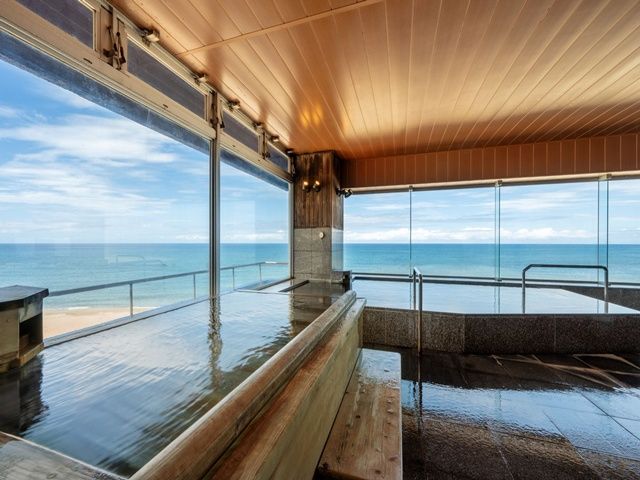 海を眺めながらの入浴は格別です♪