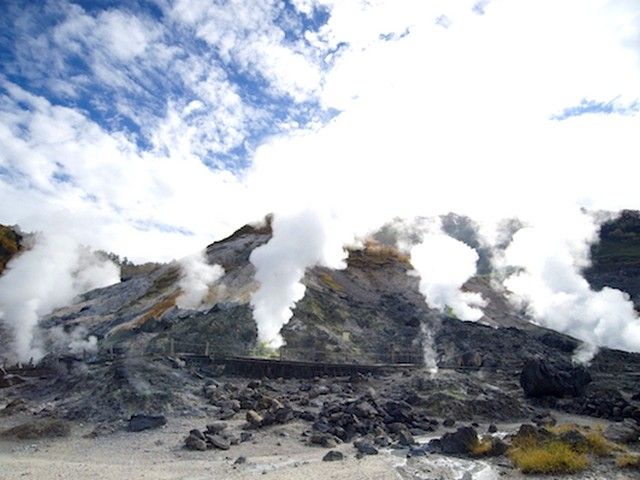噴気・湯けむりなどダイナミックな温泉地