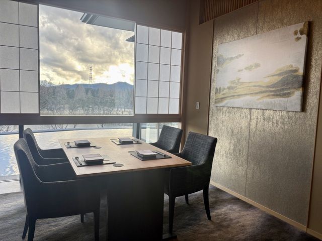 今年オープンしたばかりの会員制ホテル！当社スタッフも多く活躍中♪