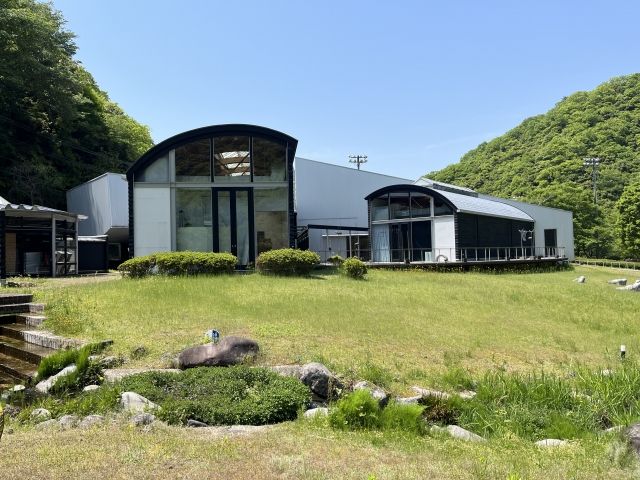 お店があるのは箱根の有名美術館の中です！