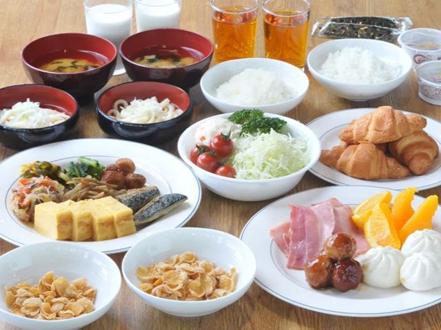 調理内容はバイキングのお料理が中心◇
難しい内容ではないので気になる方はお問合せください