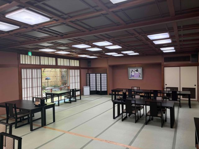 歴史を感じる館内でのお仕事です！