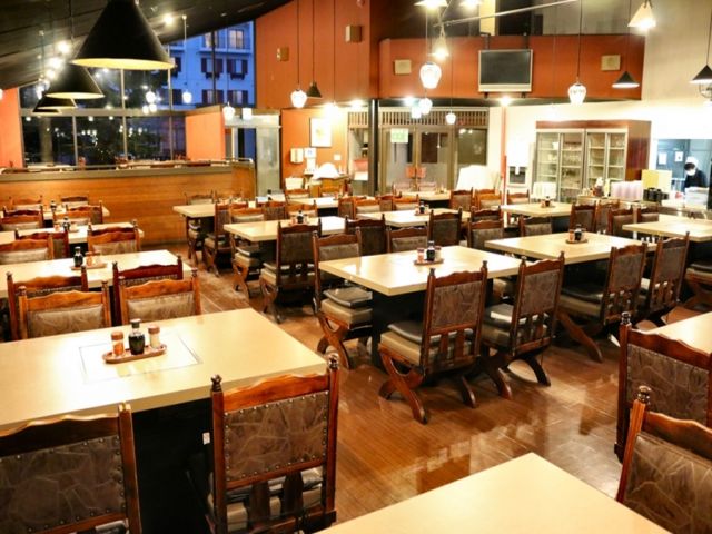 広い社食も完備！