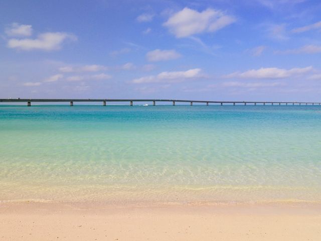 これぞ宮古ブルーの海♪美しいビーチが目の前に広がっています！