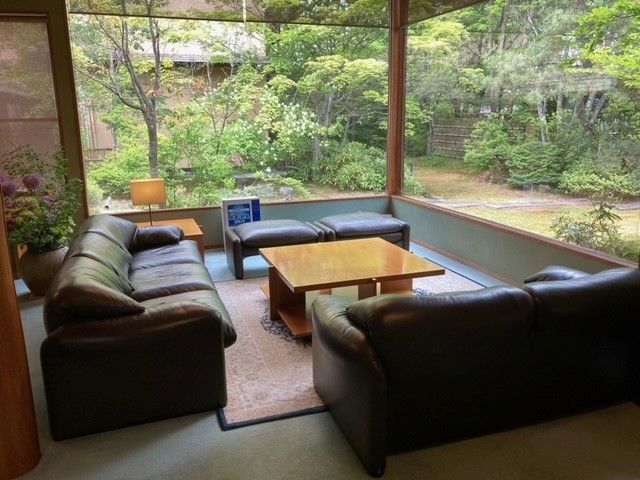 ☆ご就業いただく施設のロビーです