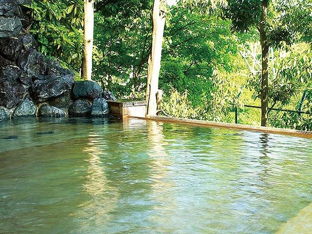 お仕事終わりは温泉を満喫◇
毎日無料で温泉に入れるのはとてもうれしい特典です♪