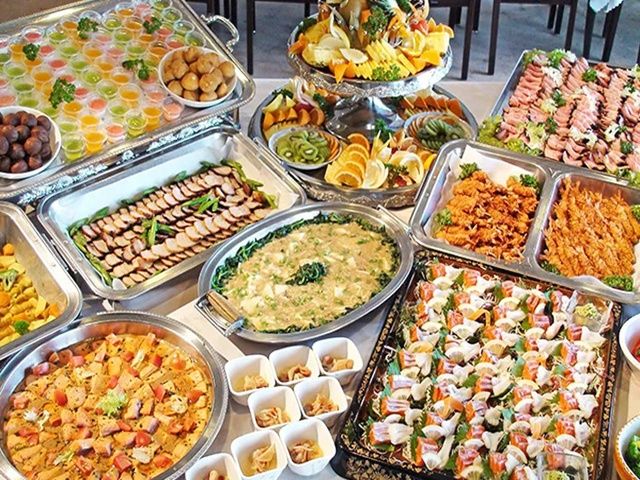 食事は1日3食休日も含めて無料提供♪
