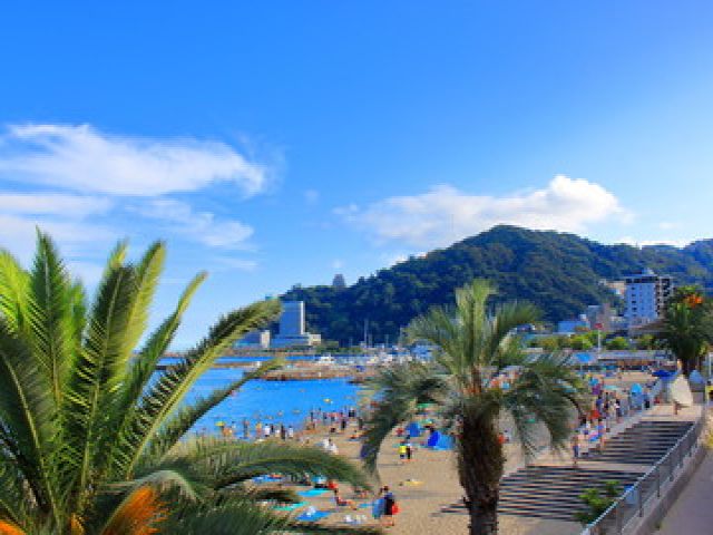 目の前に熱海サンビーチ！