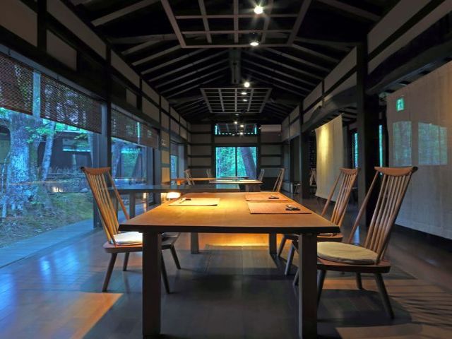 《素敵なお食事処》
掘りごたつの個室や眺めの良い広間など6か所あります！