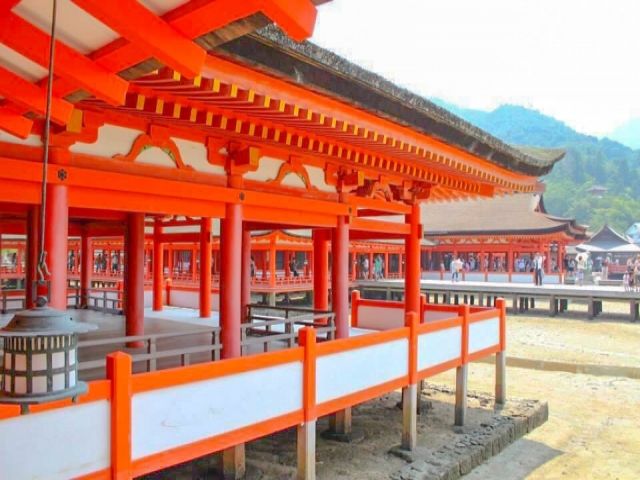 世界遺産・厳島神社まですぐです！