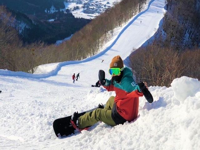・リフト券無料！(焼額山スキー場)
・ナイターあり！
