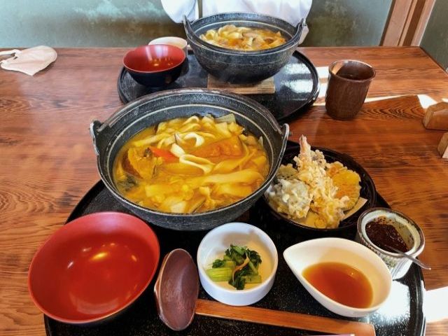 《山梨といえばほうとう！》
職場の近くにもほうとう屋さんがありますよ！