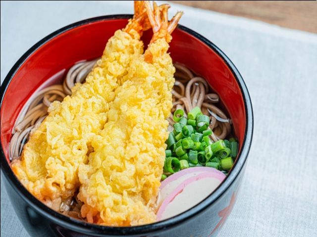 賄いも一日三食！