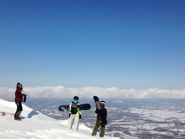 ニセコのパウダースノーをぜひ体験してみて！
