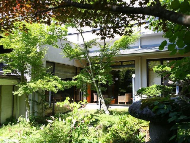 ☆自然に囲まれた館内の中庭です！