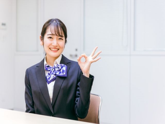 フロントでのお仕事！