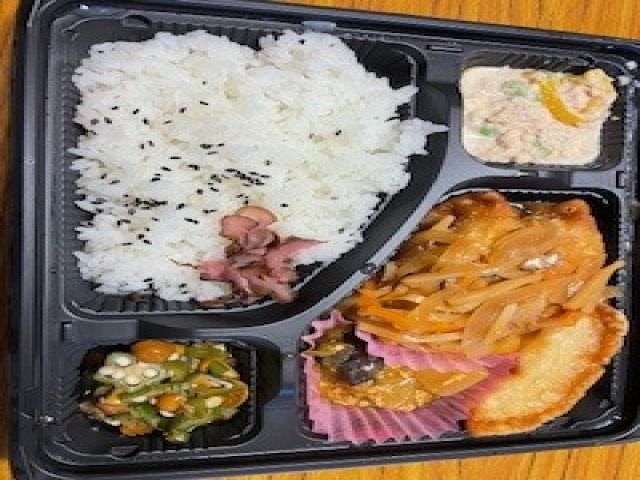 休日含め弁当の支給あり！