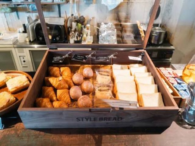朝食もオシャレで人気！