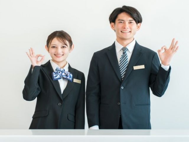 フロントでのお仕事となります！