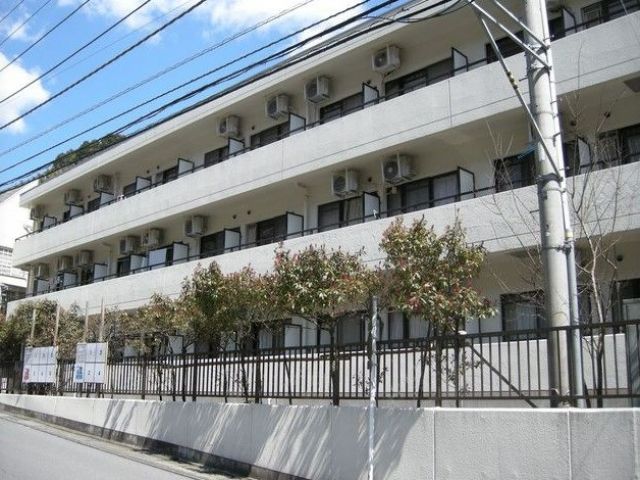寮にはお風呂、トイレも室内にあります！