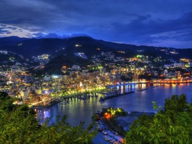 夜景も綺麗な街！