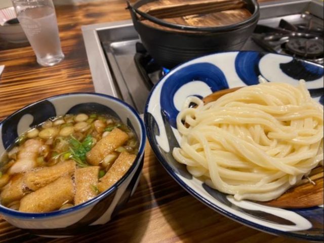 伊香保の名物、水沢うどん！観光の中心地にある旅館なので、休日も楽しめること間違いなしっ