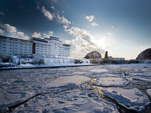 ホテルの目の前に流氷がやってきます☆