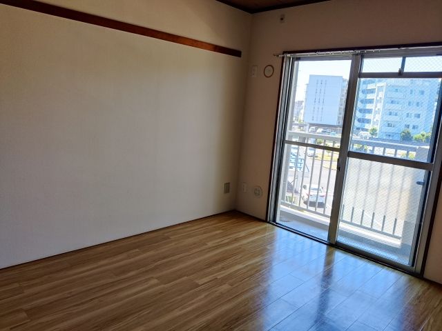 寮のお部屋は完全個室でWi-Fi完備です☆