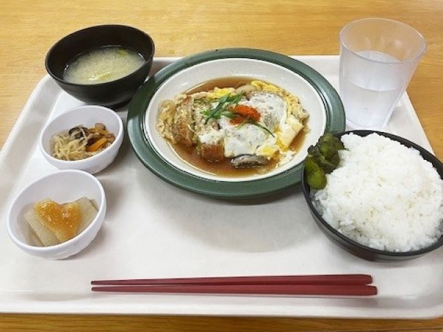 【従食】メニュー豊富で美味しいと好評♪