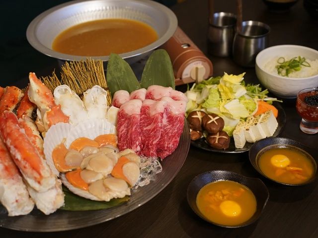 北海道産の蟹・海鮮・和牛など高級食材を扱うため、接客・飲食経験を積みたい方におすすめ！