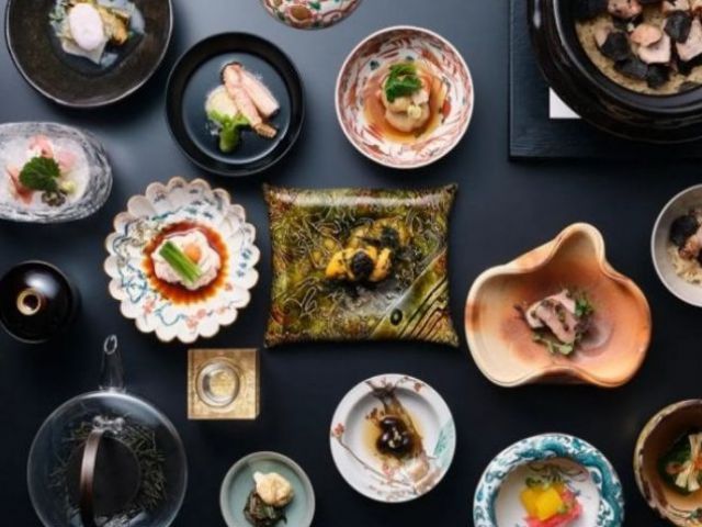 和食会席の食事になります♪
