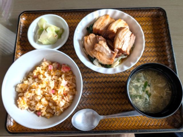 ボリュームある賄いで大満足！！