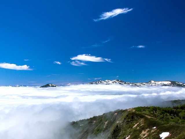 雲海を見下ろす、まさに別世界の高原リゾート♪
