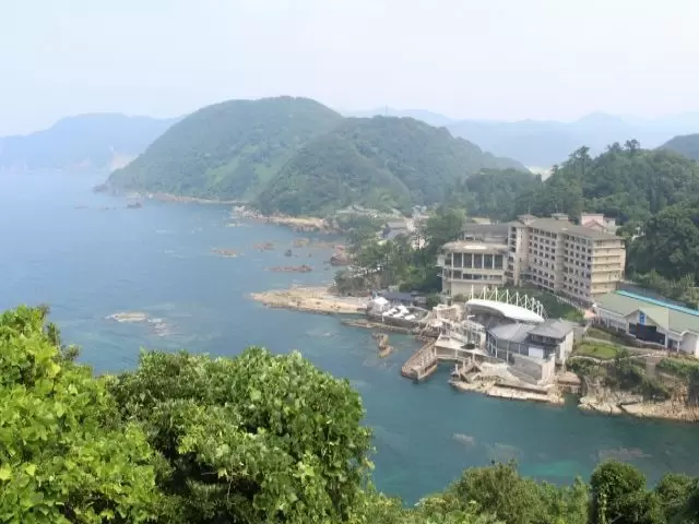 海のすぐそばにあるホテルです☆