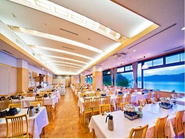 きれいな環境でお仕事していただけます。
ズボンスタイルでの勤務ができます。