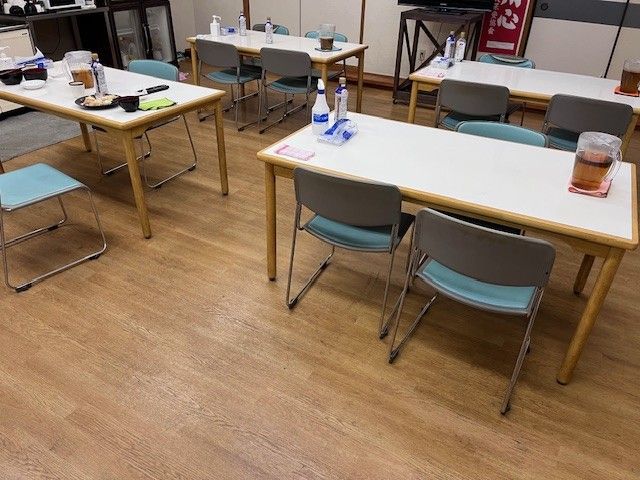 従業員食堂でお食事をいただけます。
ボリューム満点で、また次のシフトも頑張れます！