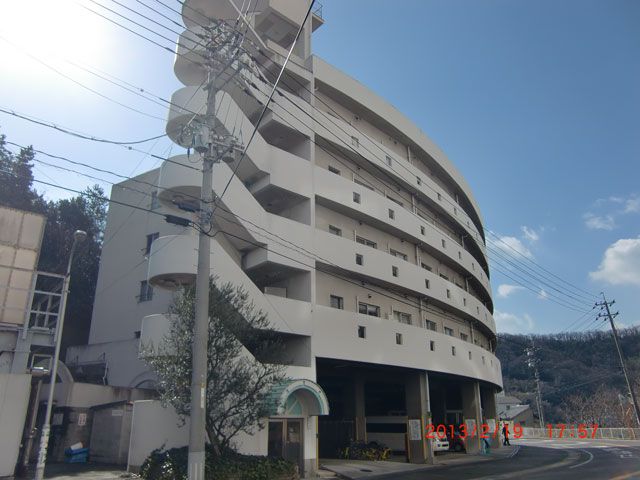 【寮外観】職場と寮は徒歩数秒なので通勤も楽ちん＾＾