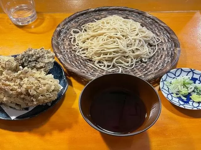 駅前の飲食店♪舞茸が美味しかったです！